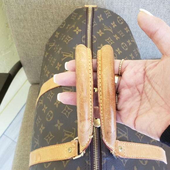 Authentic Louis Vuitton Monogram Keepall 50 - Picture 8 of 9